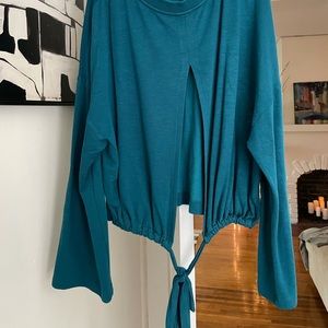 Fabletics open/tie back sweatshirt